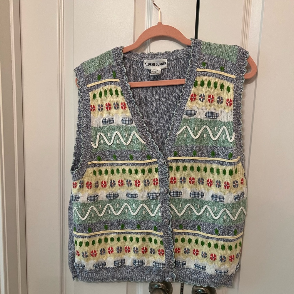 Alfred Dunner Mid-Size - L Vintage Patterned Spring Baby Blue & Green Knit Vest